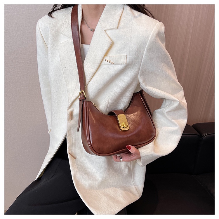 Túi Xách JASMIN NOIR Da PU Đeo Chéo Có Khóa Hình Bán Nguyệt Thời Trang Cho Nữ