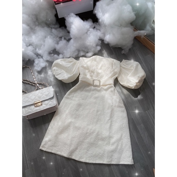 ĐẦM GẤM ỐNG RỚT VAI TAY PHỒNG KÈM BELT