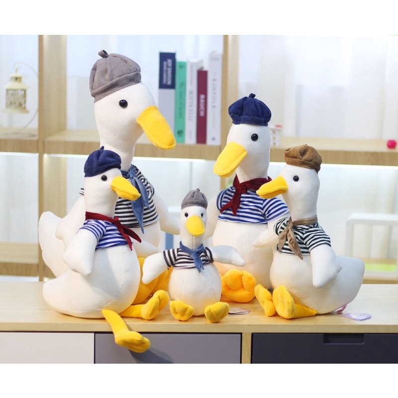 Gấu Bông Vịt -  Gố Ôm Vịt Đội Mũ Siêu Dễ Thương Size 30-45cm