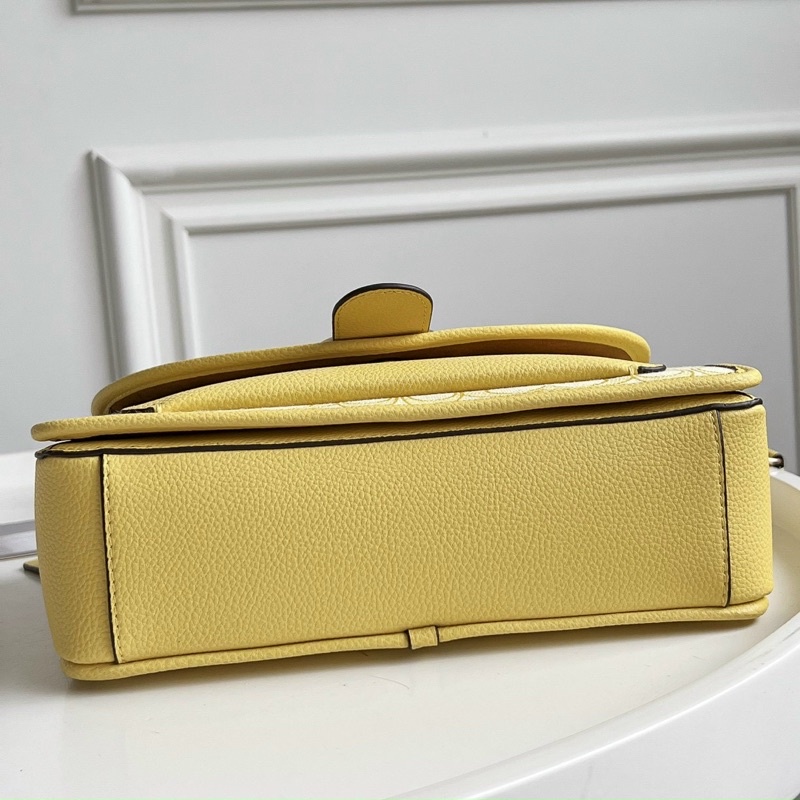 Túi đeo chéo Coach Lonnie Crossbody bag