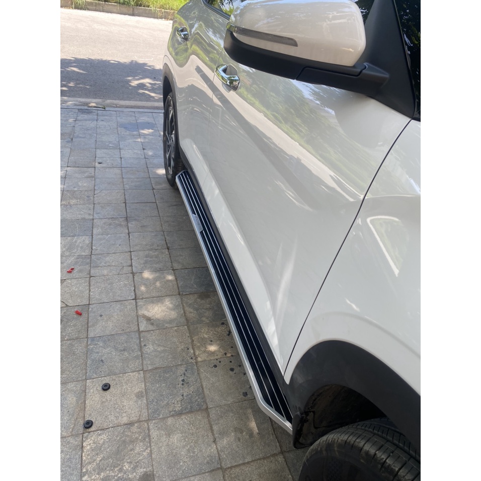 Bậc lên xuống Hyundai Creta 2022