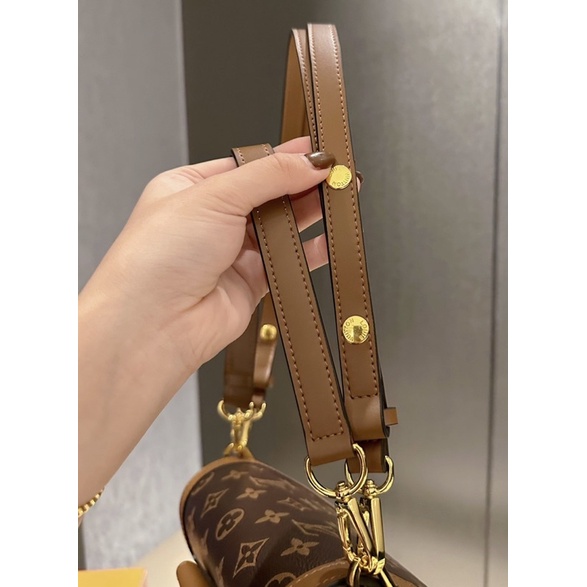 Túi đeo W266-20 LV NEW DAUPHINE 2023 Size 20 x 13 Cm • 2 Dây cầm tay - Đeo chéo • Form 2 bên phồng full2box