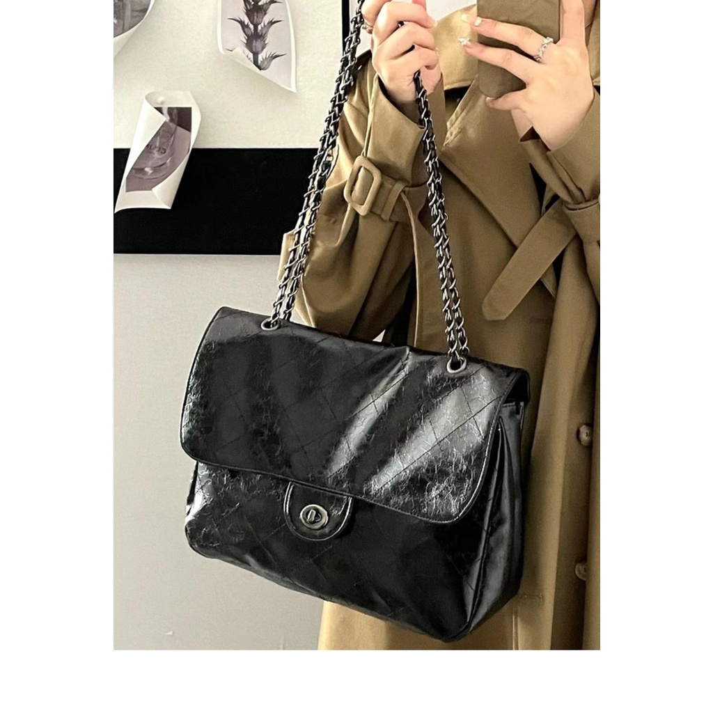 Túi Xách Cỡ Lớn Màu Đen Đính Đá Phối Dây Xích Thời Trang Phong Cách Retro