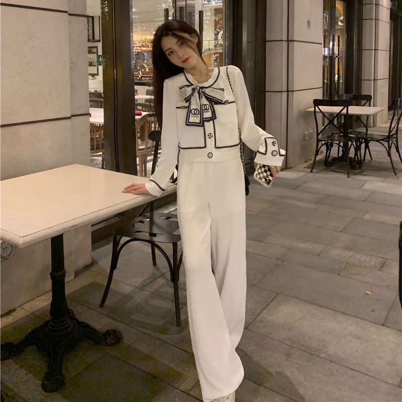 Set Áo Khoác Dáng Ngắn Phối Chân Váy Lưng Cao Phong Cách Châu Âu Thời Trang Mùa Thu Mới 2022