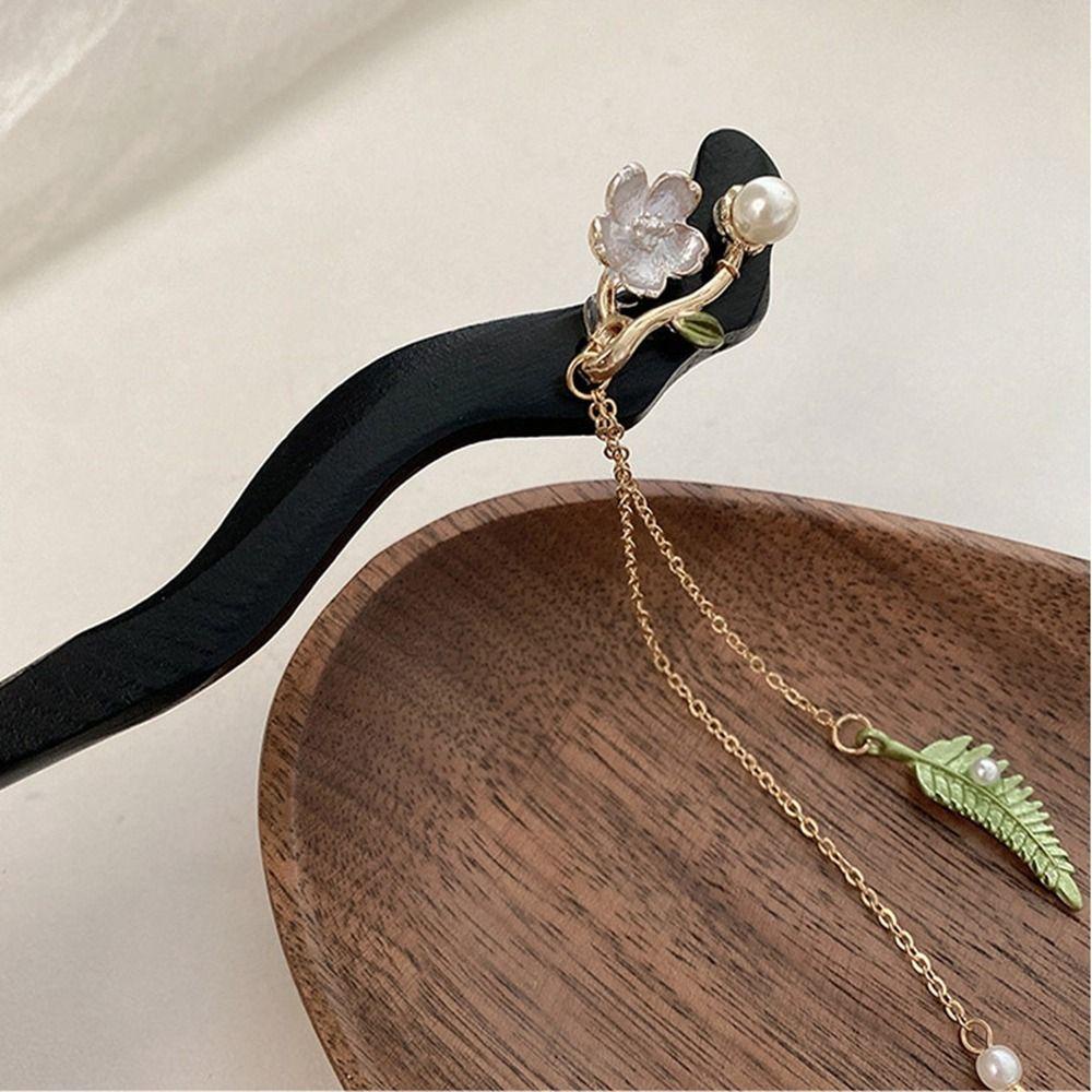 LOMBARD Trâm Cài Tóc Bằng Gỗ Phối Tua Rua Phong Cách Trung Hoa Cổ Điển