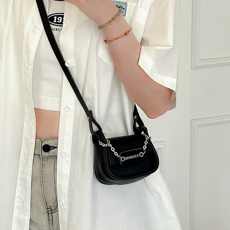 Túi MINI đeo chéo dáng bàu chữ treo thời trang cá tính đi chơi đi tiệc TD81