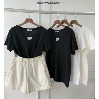 Áo thun cổ tim V Neck Basic Tee Black Maxy Workshop