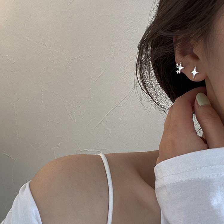 Bông Tai Ngôi Sao Năm Cánh Bằng Kim Loại Nhỏ Đơn Giản Độc Đáo Dễ Phối Đồ Phong Cách