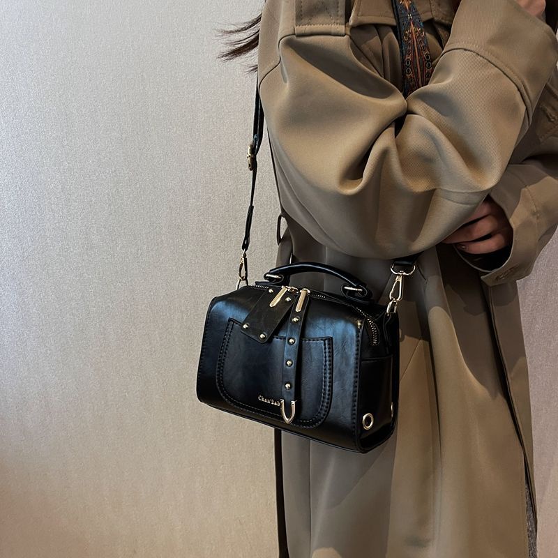 Túi Xách Đeo Vai Phong Cách Retro Thời Trang Thu Đông Dành Cho Nữ