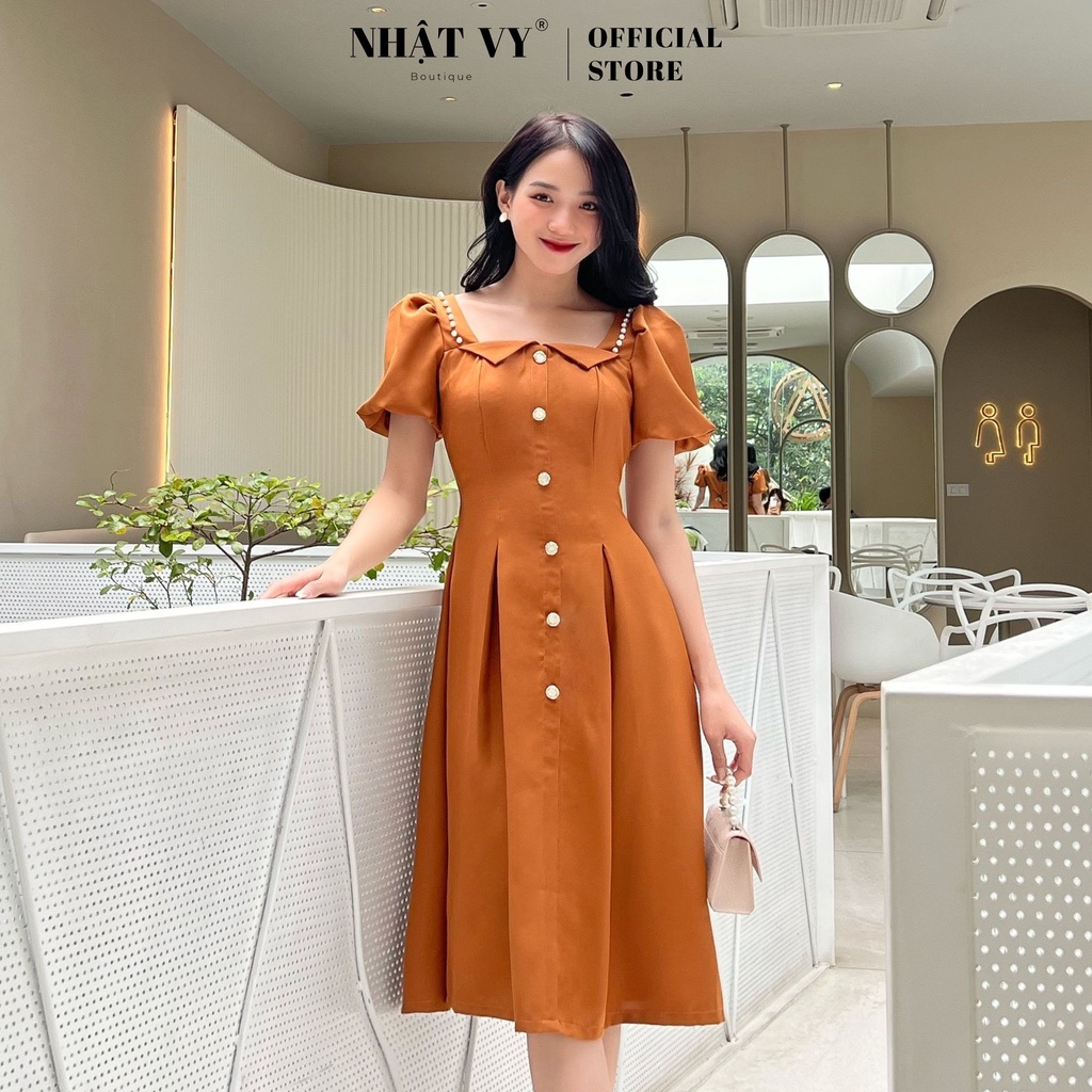 Đầm dự tiệc Nhật Vy tay bí cổ vuông phối bèo đính cúc dáng xoè chất cotton phù hợp đi chơi sang chảnh - D2495