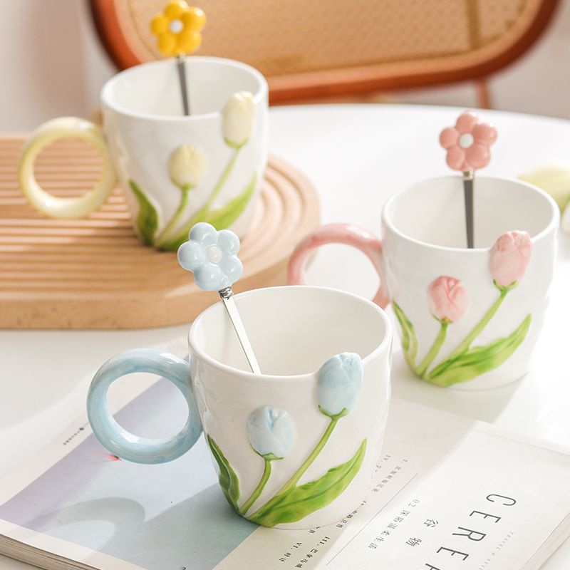 Cốc Sứ Cao Cấp Họa Tiết Hoa Tulip Dễ Thương Kèm Nắp Và Muỗng Tiện Dụng