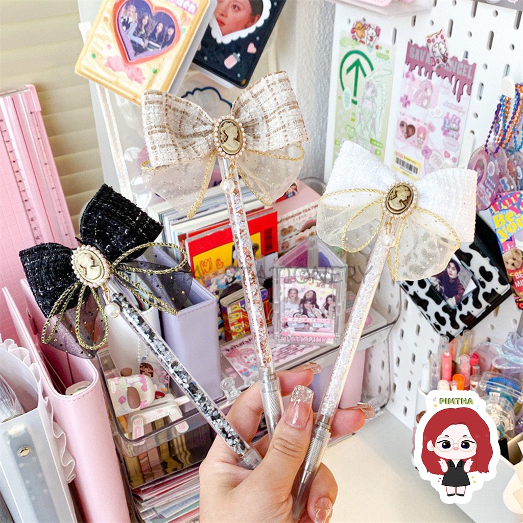 Bút rọc giấy nơ ren sọc charm vintage ngọc trai