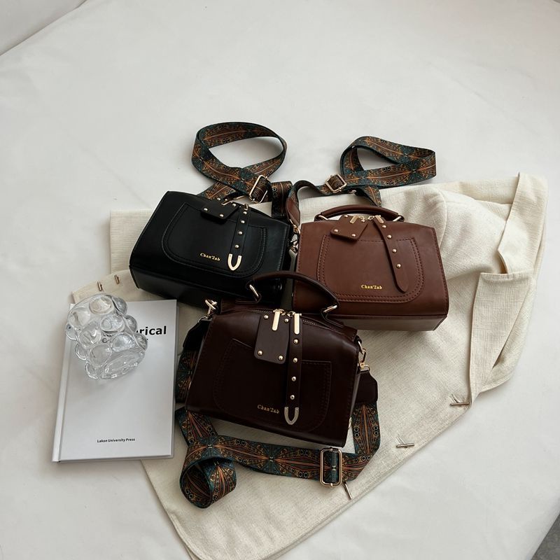 Túi Xách Đeo Vai Phong Cách Retro Thời Trang Thu Đông Dành Cho Nữ