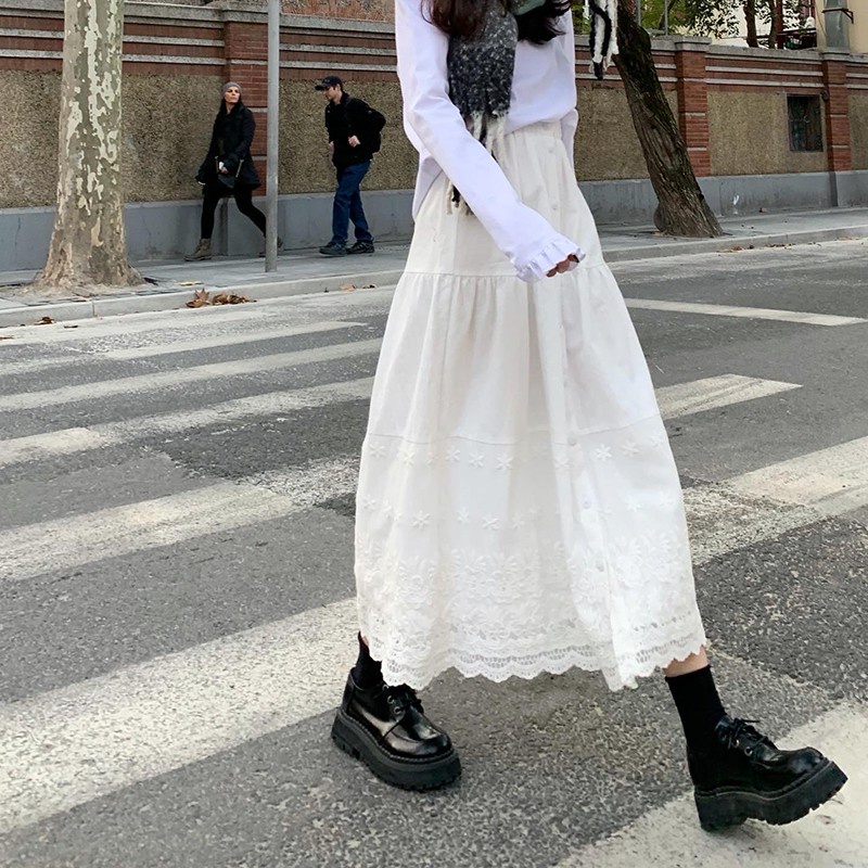 Áo khoác dáng dài mix chân váy ren hoa Ulzzang