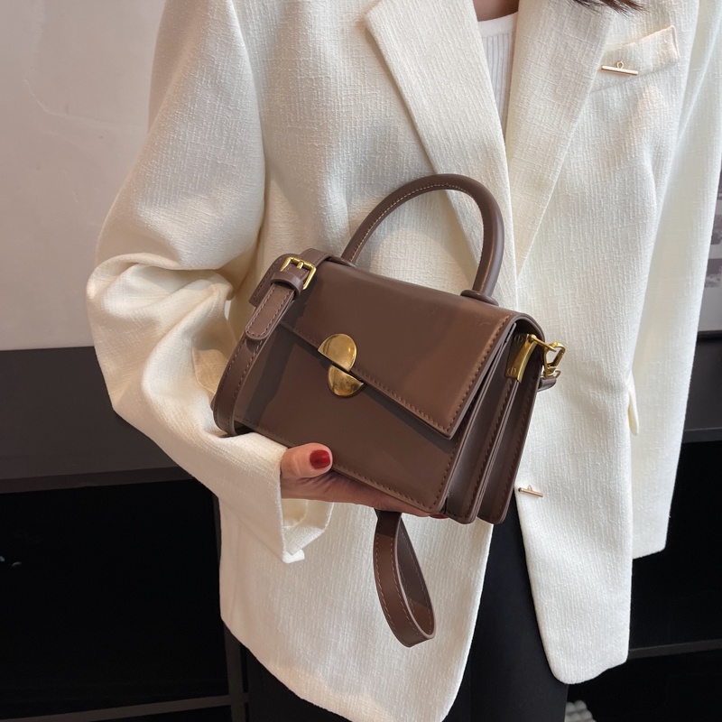 Túi Đeo Vai Có Khóa Kiểu retro Đơn Giản Dễ Phối Đồ Cho Nữ