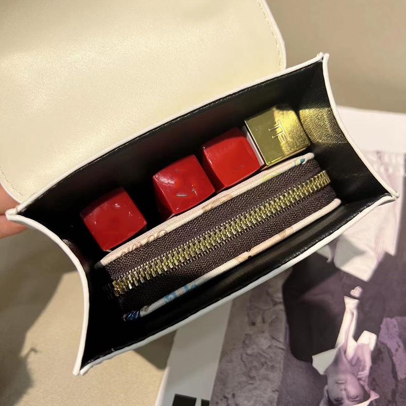 Túi Xách Đeo Chéo Thời Trang Dành Cho Nữ