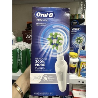 Bàn chải đánh răng điện oral b pro 1000.
