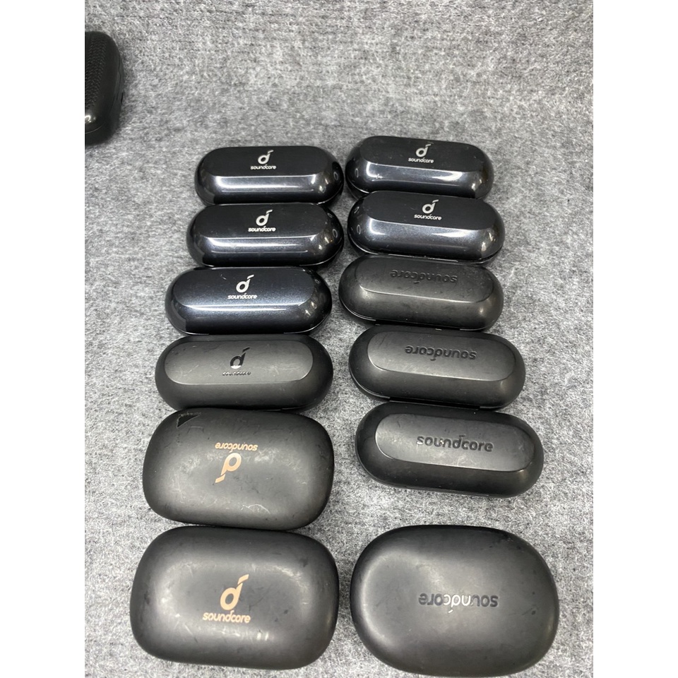 Hộp sạc tai nghe soundcore nhật bãi