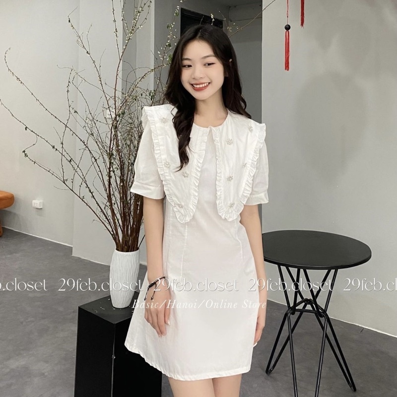 Váy thô cộc tay cổ bèo đính đá
