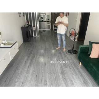 Combo 7 miêng  Sàn nhựa giả gỗ có keo sẵn.Nhận thi công