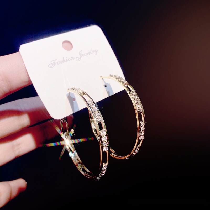 Khuyên Tai Tròn Lớn Đính Đá Sang Trọng JP5