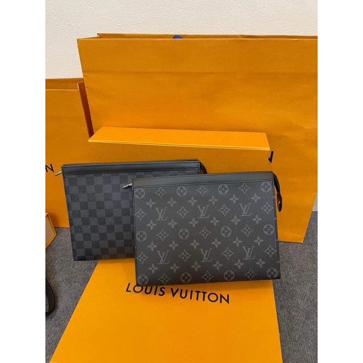 Ví cầm tay M266-27 LV POCHETTE VOYAGE LEATHER IN BLACK  Kích thước: 27 x 21 x 6 cm FULLBOX, TÚI VẢI, CARD