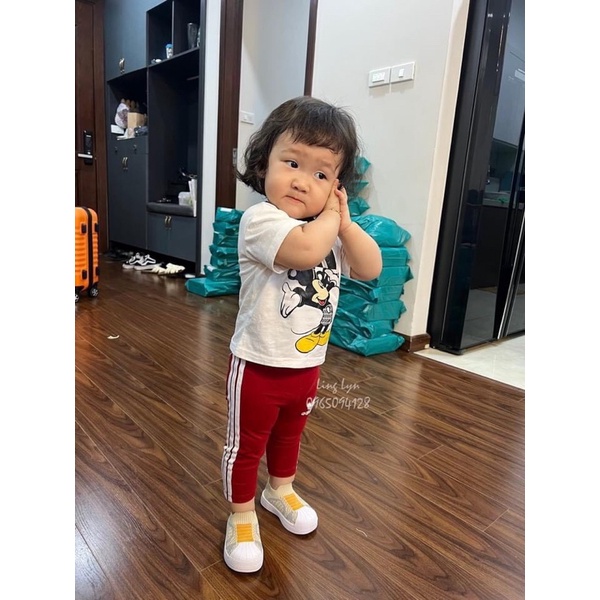 Set bộ ngố das mặc nhà bé trai bé gái, đồ bộ mùa hè áo cộc quần lỡ họa tiết Mickey trẻ em áo trắng phối quần đỏ cực xinh