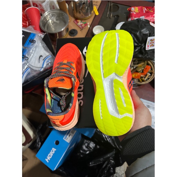 Giày Thể Thao Giảm Xóc Triumph 2023New Saucony Triumph Màu Cam Vàng Cam Trẻ Trung