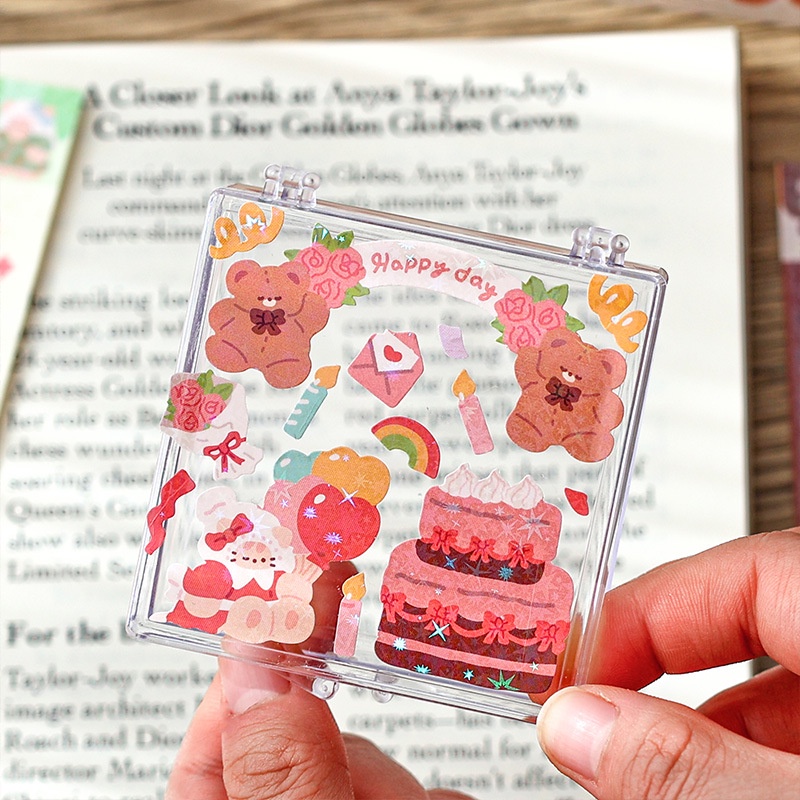 Set 2 Tấm Hình Dán PVC Chống Nước Hình Gấu Dễ Thương