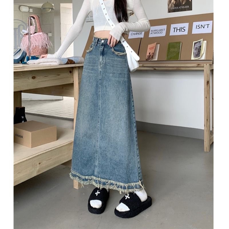 Chân Váy Bò Xanh Dáng Dài Tua Rua Bạc Mài Sườn Phong Cách Bụi Retro Cổ Điển