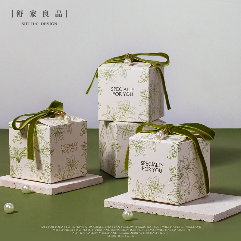 Set 10 / 30 / 50 Hộp Quà Cưới / Event / Sinh Nhật Hình Vuông Kèm Dây Nơ Và Hạt Châu
