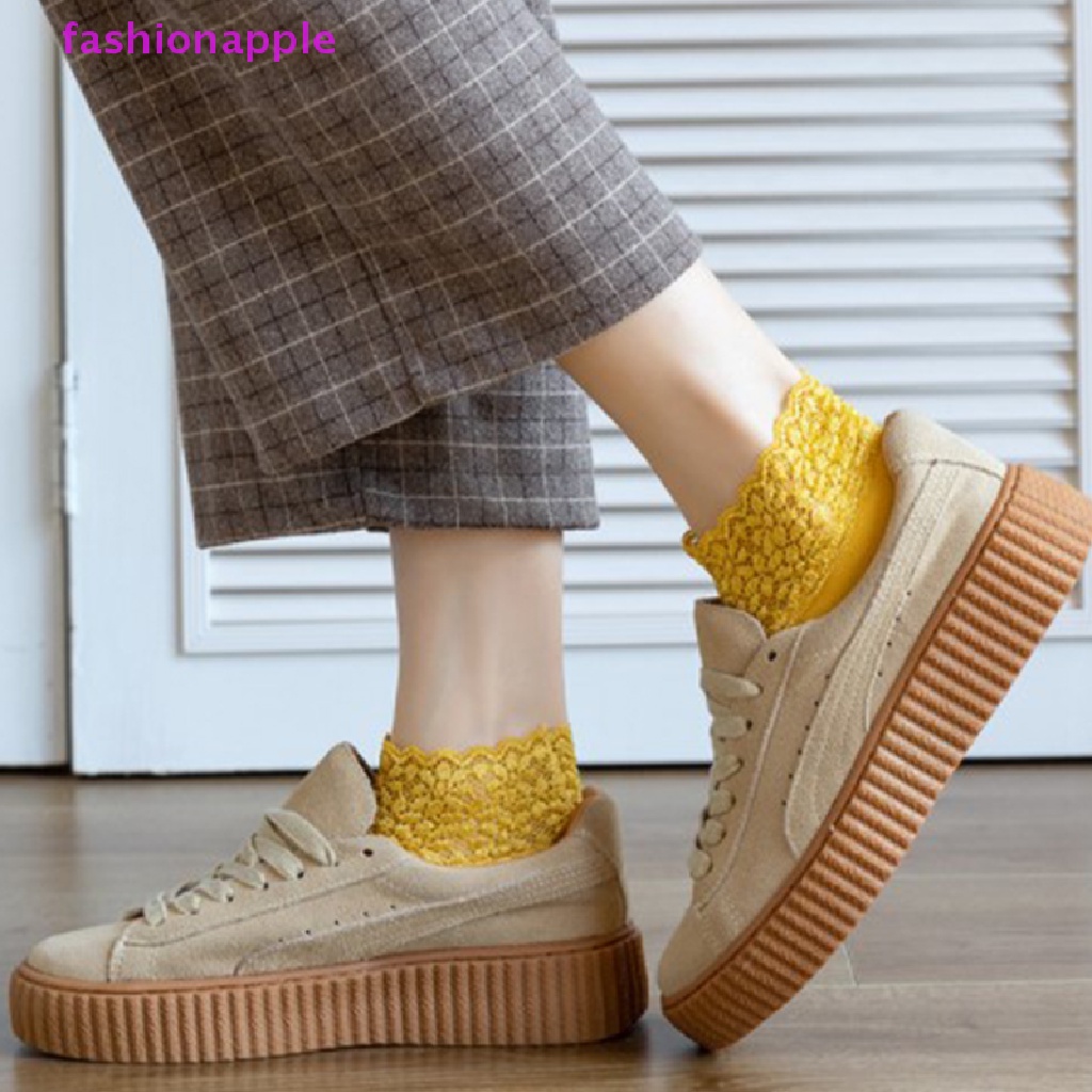 Đôi Vớ Ren Silicone Dày Chống Trượt Thời Trang Cho Nữ