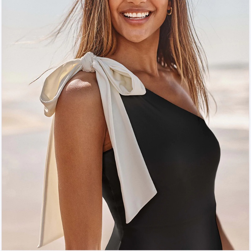 Bộ Đồ Bơi Một Mảnh Hở Vai Phối Nơ Phong Cách Âu Mỹ