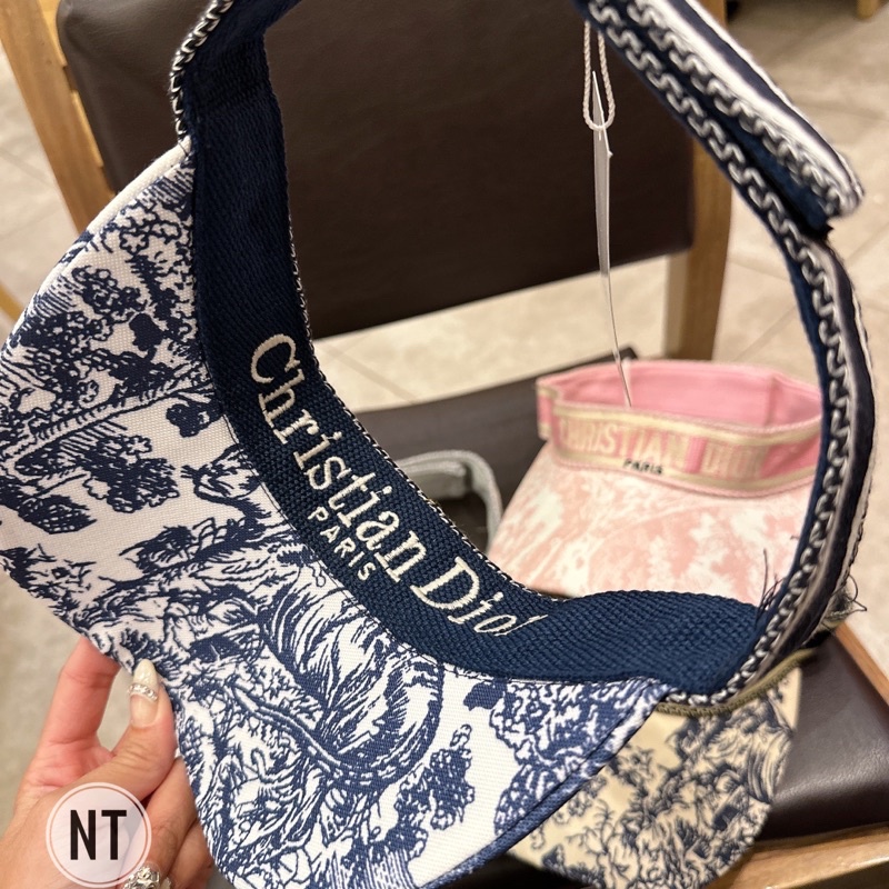 Mũ hở chóp Dio hoạ tiết, thiết kế thời trang, hàng quảng châu cao cấp ms12255