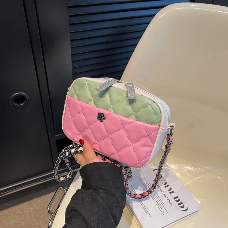 Túi Xách Đeo Vai Hình Thoi Cỡ Nhỏ Phối Dây Xích Màu Tương Phản Thời Trang Hàn Quốc 2023 Cho Nữ