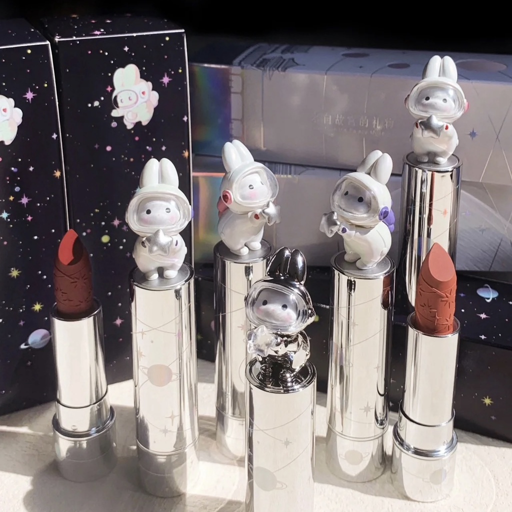 Son Môi Bảo Tàng Cung Điện