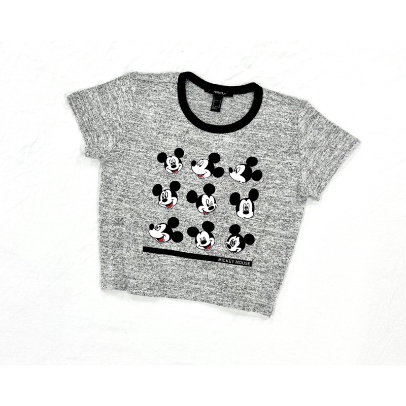 Áo croptop ôm thun len dệt kim xám phối bo đen in Mickey