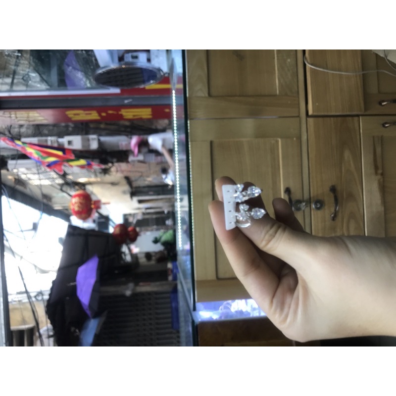 Khuyên tai tròn đính nơ nhỏ xinh xắn bạc thật thả tim