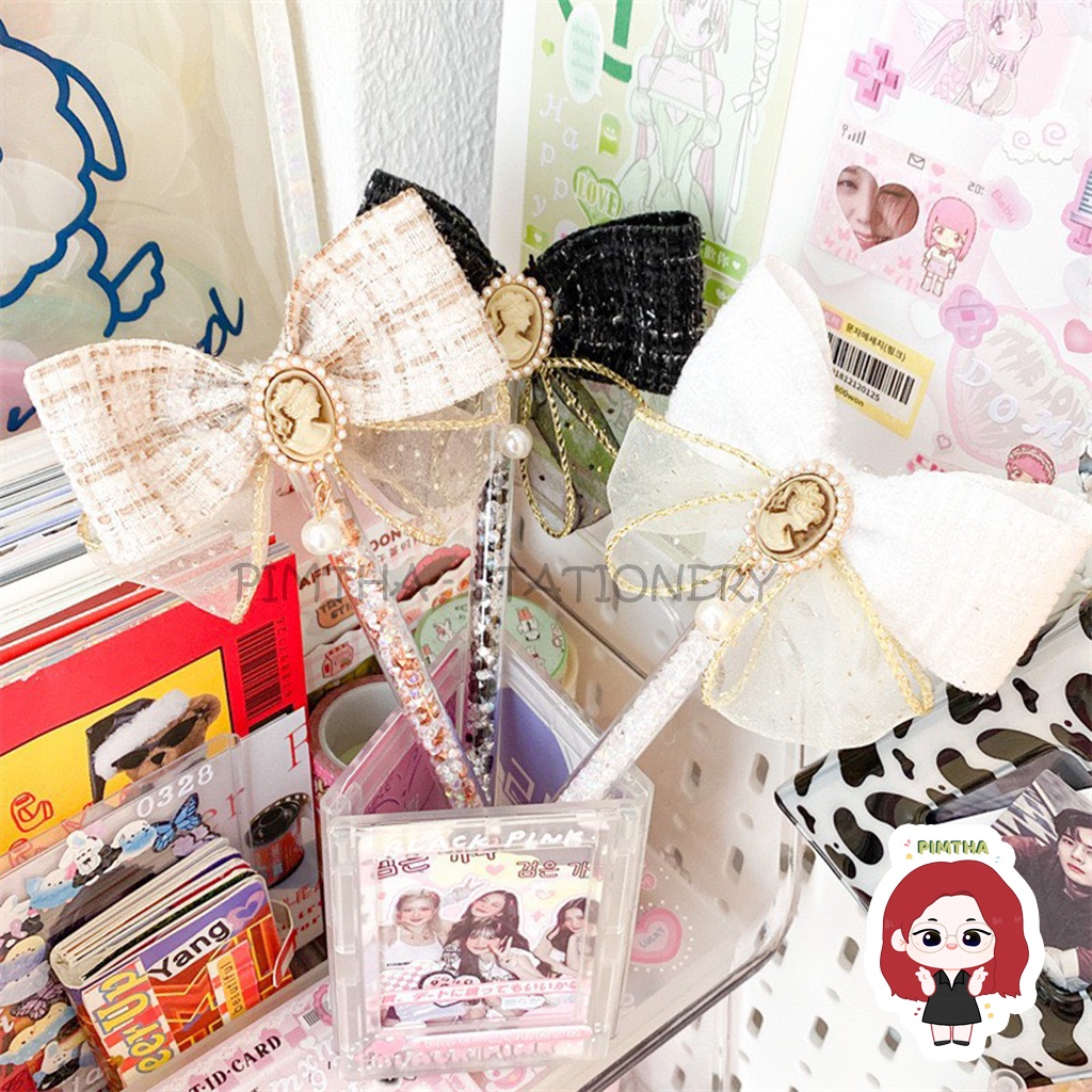 Bút rọc giấy nơ ren sọc charm vintage ngọc trai