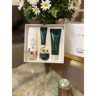 KEM CHỐNG NẮNG OHUI ĐÂY SHIELD ULTRA SUNBLOCK