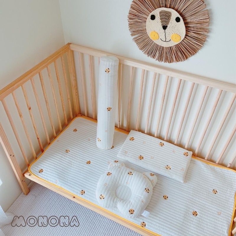 Gối lõm tai gấu cho bé Monona