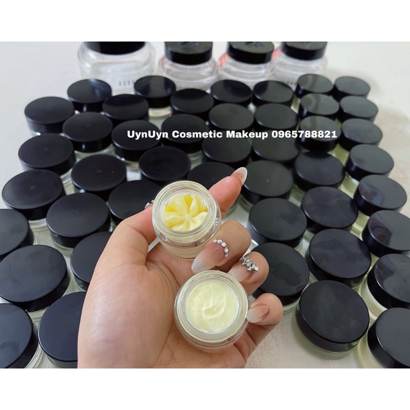 Kem lót ; kem dưỡng ẩm Bobbi Brown thần thánh.