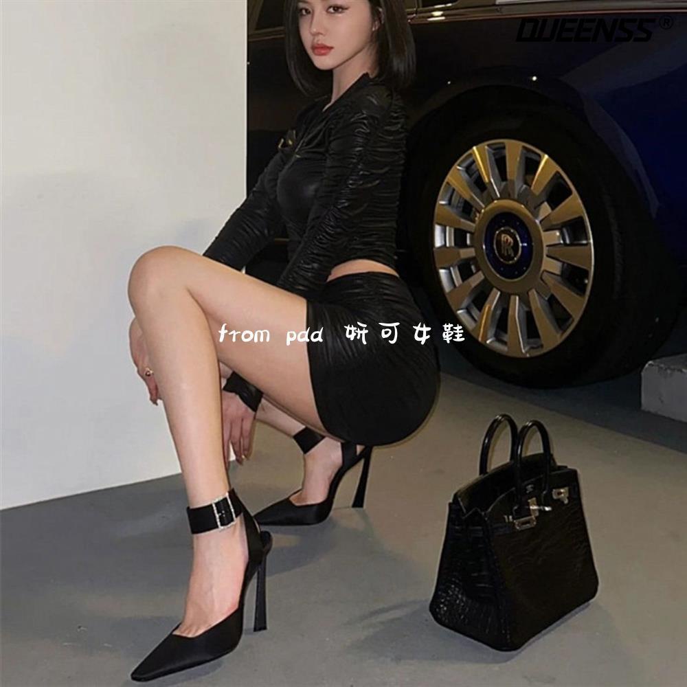 Sandal Cao Gót Mũi Vuông Đính Đá Màu Đen Phong Cách Thời Trang Mới 2023