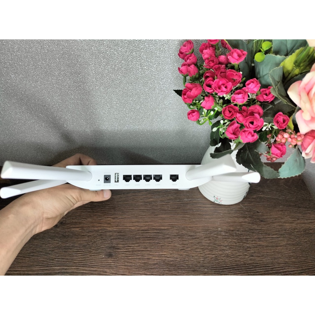 Modem wifi chịu  tải Grand Stream GWN7052 Viettel  2 băng tầng phát wifi cực khỏe tốc độ lên hơn 1G Full Box