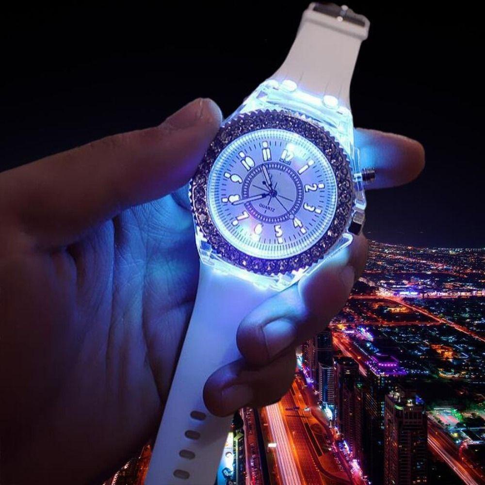 Đồng Hồ Đeo Tay Daanes Mặt Số La Mã Có Đèn LED Phát Sáng Phong Cách Vintage Sang Trọng Cho Nam Và Nữ