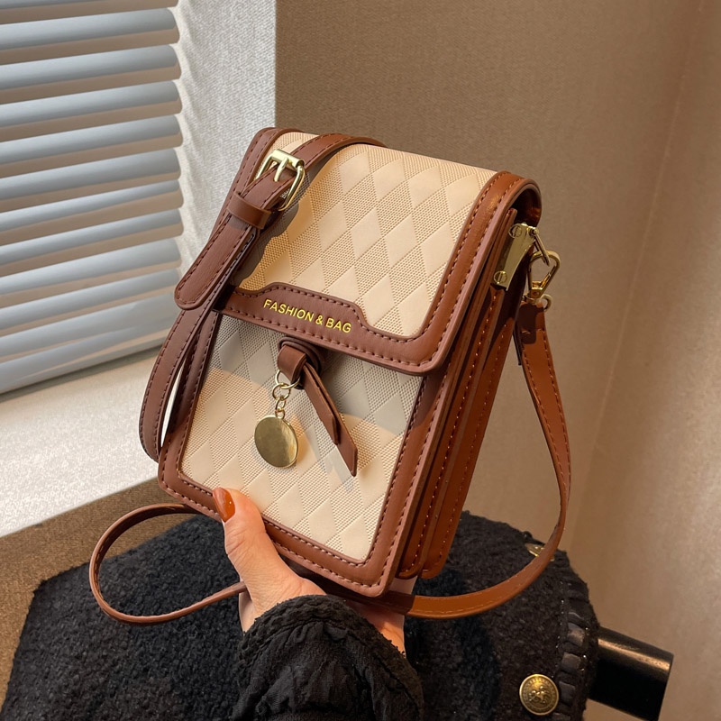 Túi xách nữ dạo phố đựng điện thoại ví tiền cực kì tiện lợi Capucha T263