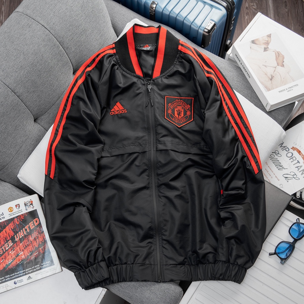 Áo Khoác Bomber Gió Dù Adidas MU VNXK-Đen viền đỏ