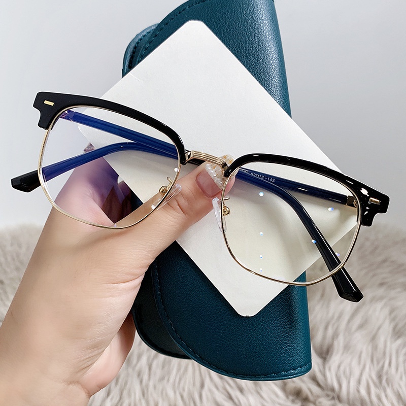 Mắt Kính Chống Bức Xạ Cho Cả Nam Và Nữ