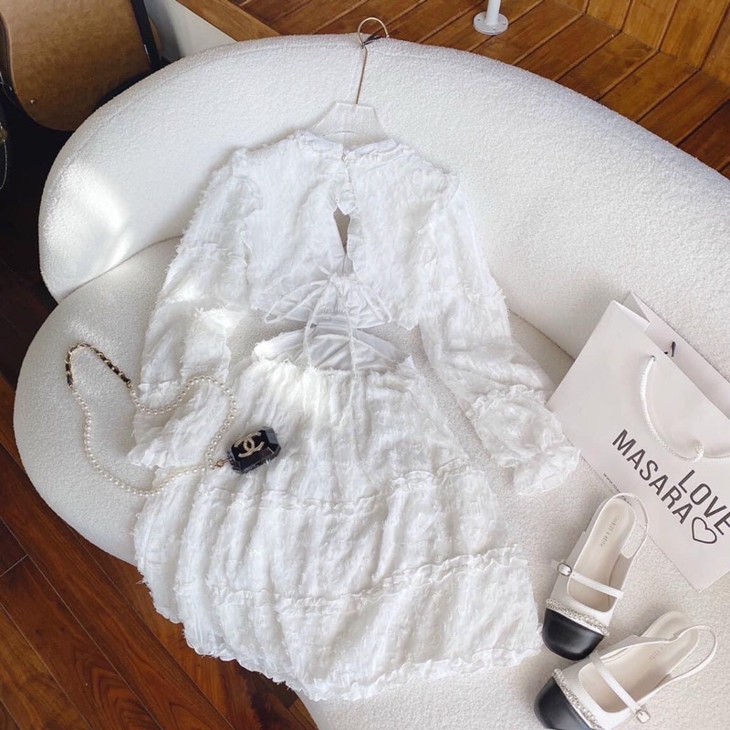 ĐẦM TRẮNG LÔNG CỔ V VŨ CUT-OUT EO ✨