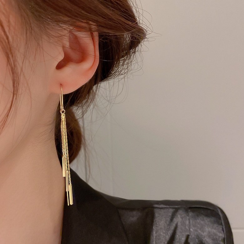 Đôi Khuyên Tai Dài Tua Rua Thời Trang Cho Nữ / Bông Tai